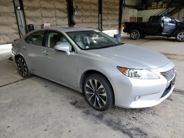 Photo 3 VIN: JTHBW1GG3E2067170 - LEXUS ES 300H 