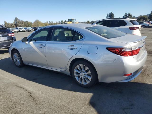 Photo 1 VIN: JTHBW1GG3E2074474 - LEXUS ES 300H 