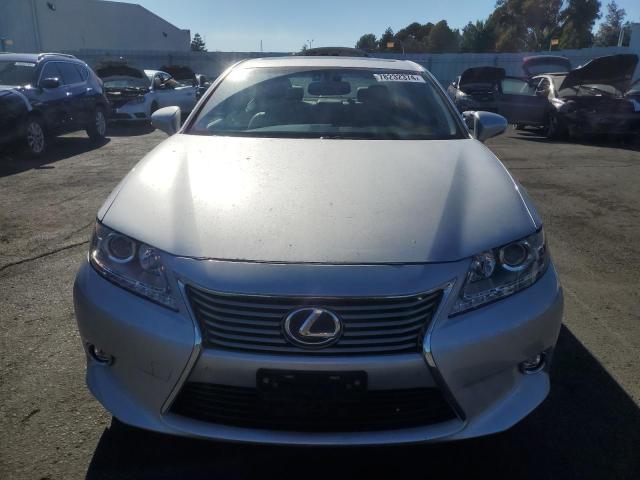 Photo 4 VIN: JTHBW1GG3E2074474 - LEXUS ES 300H 