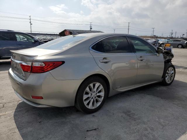 Photo 2 VIN: JTHBW1GG3F2092622 - LEXUS ES 300H 