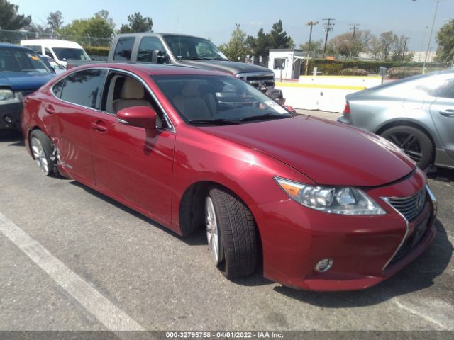 Photo 0 VIN: JTHBW1GG3F2100654 - LEXUS ES 300H 