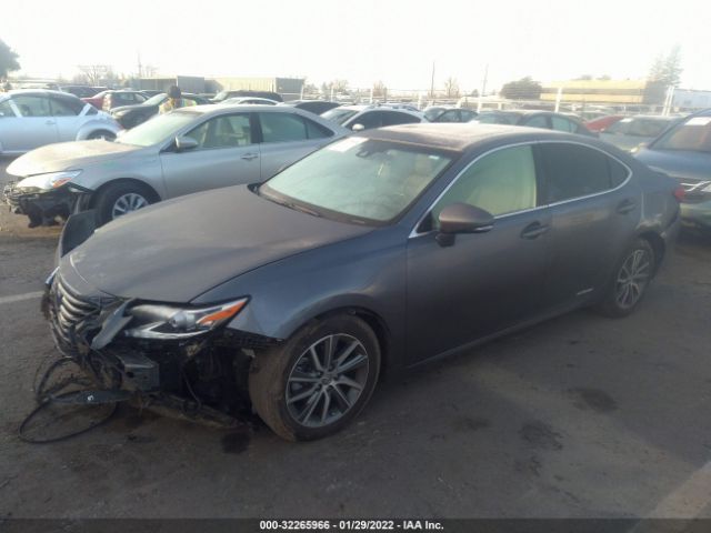 Photo 1 VIN: JTHBW1GG3G2102633 - LEXUS ES 300H 