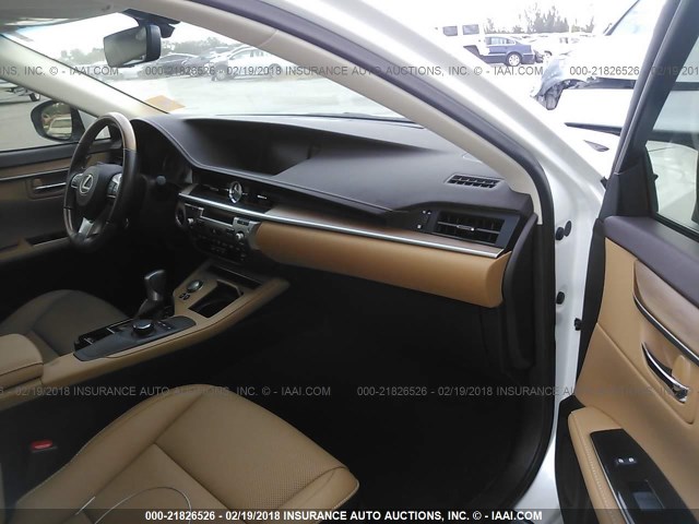 Photo 4 VIN: JTHBW1GG3G2114202 - LEXUS ES 300H 