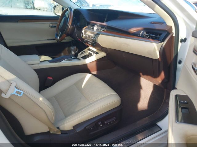 Photo 4 VIN: JTHBW1GG3G2120596 - LEXUS ES 