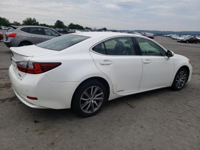 Photo 2 VIN: JTHBW1GG3H2142308 - LEXUS ES 300H 