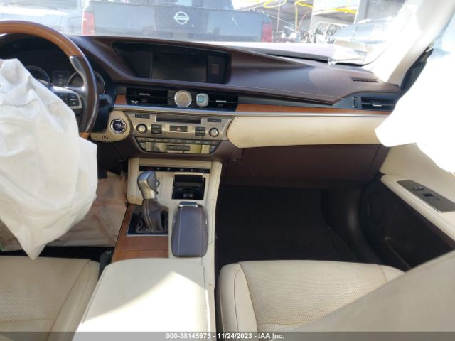 Photo 4 VIN: JTHBW1GG3J2168932 - LEXUS ES 300H 