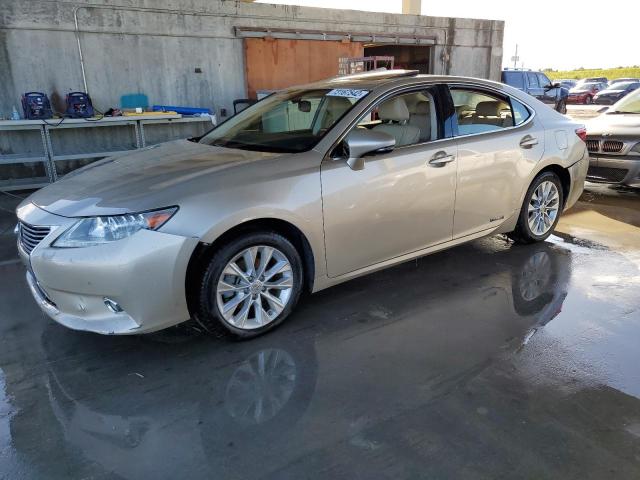 Photo 0 VIN: JTHBW1GG4D2027260 - LEXUS ES 300H 