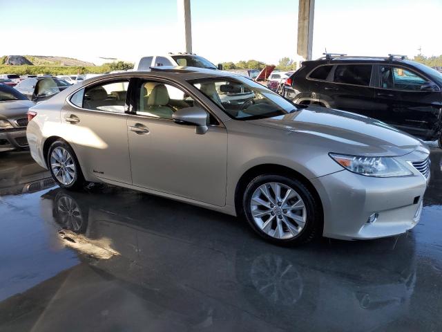 Photo 3 VIN: JTHBW1GG4D2027260 - LEXUS ES 300H 