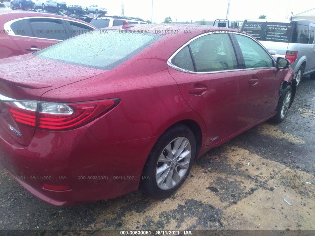 Photo 3 VIN: JTHBW1GG4E2046747 - LEXUS ES 300H 