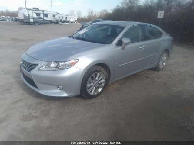 Photo 1 VIN: JTHBW1GG4E2075911 - LEXUS ES 300H 