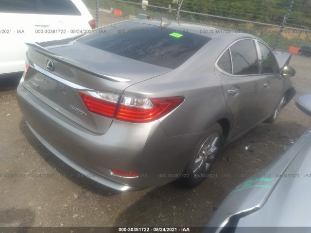 Photo 3 VIN: JTHBW1GG4F2079667 - LEXUS ES 300H 