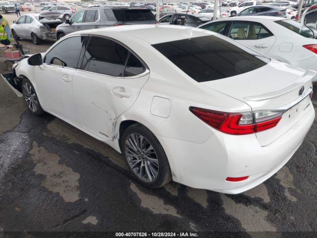 Photo 2 VIN: JTHBW1GG4H2139451 - LEXUS ES 