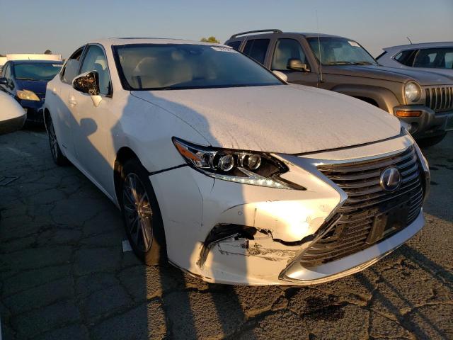 Photo 3 VIN: JTHBW1GG4J2184802 - LEXUS ES300 