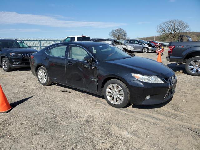 Photo 3 VIN: JTHBW1GG5D2022231 - LEXUS ES300 