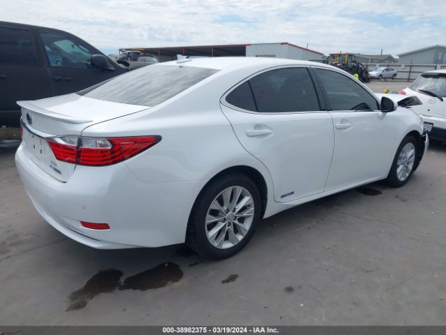 Photo 3 VIN: JTHBW1GG5D2028630 - LEXUS ES 300H 