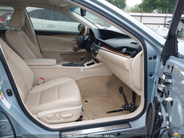 Photo 4 VIN: JTHBW1GG5D2036999 - LEXUS ES 300H 