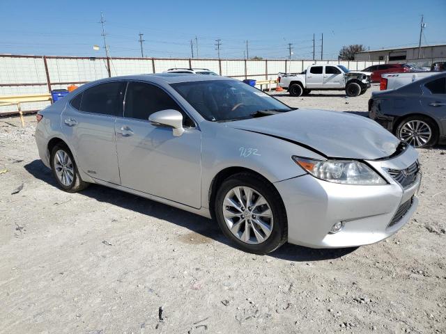 Photo 3 VIN: JTHBW1GG5E2038950 - LEXUS ES 300H 