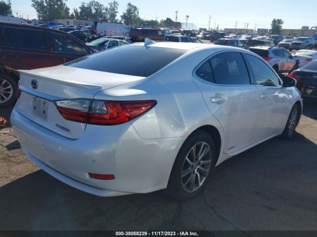 Photo 3 VIN: JTHBW1GG5G2127999 - LEXUS ES 300H 