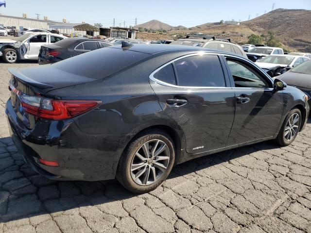 Photo 2 VIN: JTHBW1GG5J2193895 - LEXUS ES300 