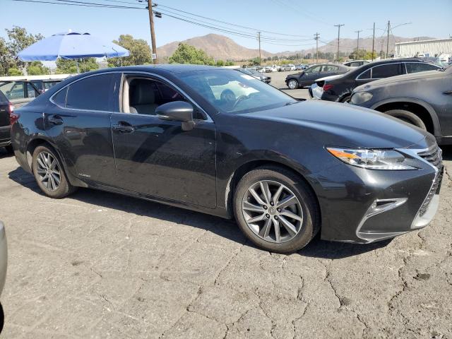 Photo 3 VIN: JTHBW1GG5J2193895 - LEXUS ES300 