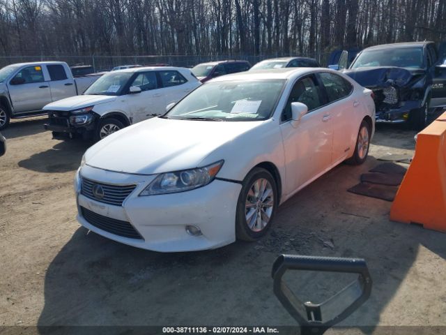 Photo 1 VIN: JTHBW1GG6D2000190 - LEXUS ES 300H 