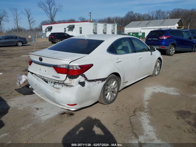 Photo 3 VIN: JTHBW1GG6D2000190 - LEXUS ES 300H 