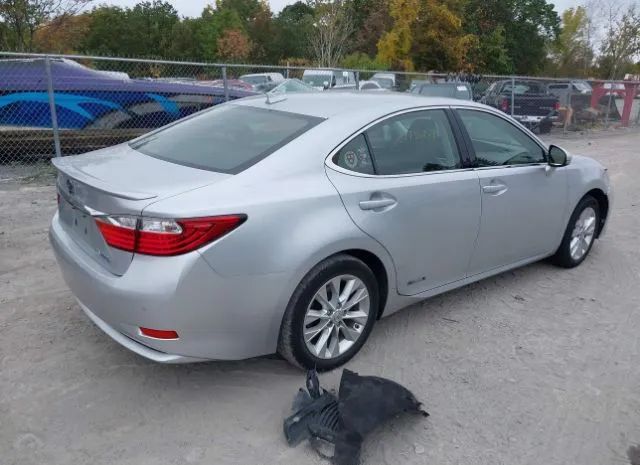 Photo 3 VIN: JTHBW1GG6E2039024 - LEXUS ES 300H 