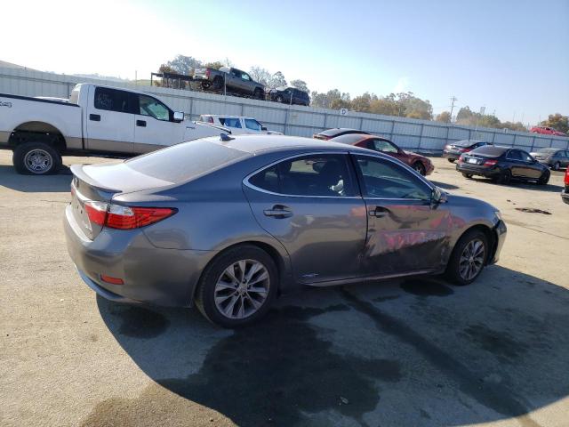 Photo 2 VIN: JTHBW1GG6E2049391 - LEXUS ES300 