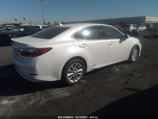 Photo 3 VIN: JTHBW1GG6E2052193 - LEXUS ES 300H 