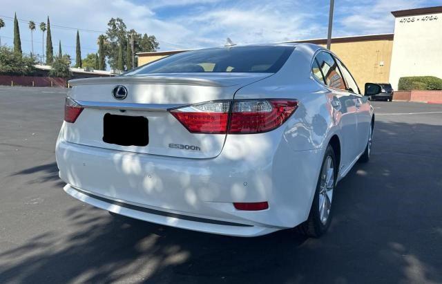 Photo 2 VIN: JTHBW1GG6E2053666 - LEXUS ES 300H 