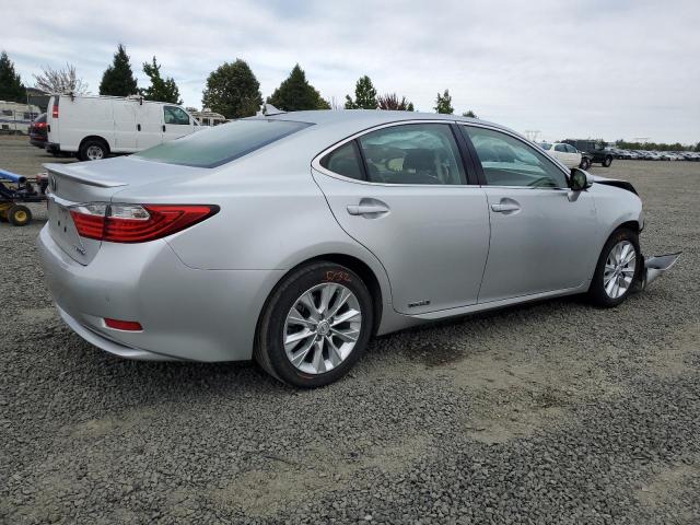 Photo 2 VIN: JTHBW1GG6E2065302 - LEXUS ES 300H 