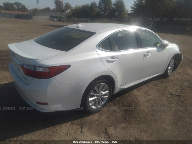 Photo 3 VIN: JTHBW1GG6E2066465 - LEXUS ES-300H 