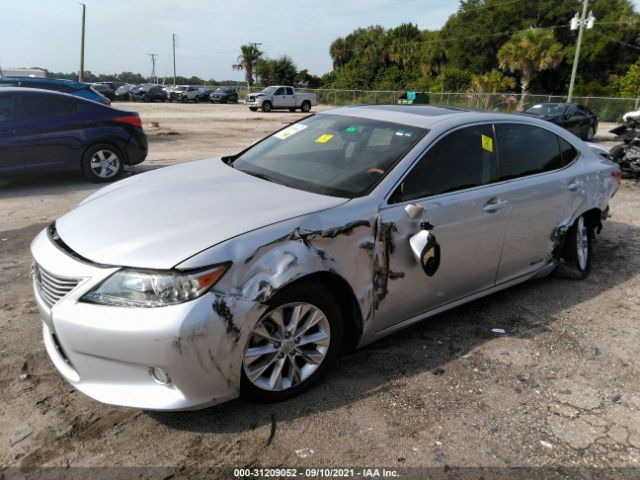 Photo 1 VIN: JTHBW1GG6E2070550 - LEXUS ES 300H 