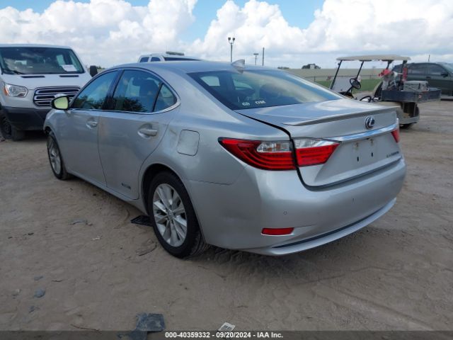 Photo 2 VIN: JTHBW1GG6F2097930 - LEXUS ES 