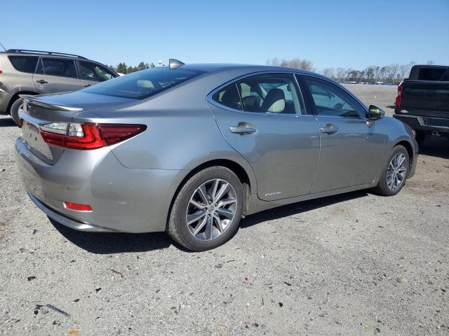 Photo 2 VIN: JTHBW1GG6J2188625 - LEXUS ES300 