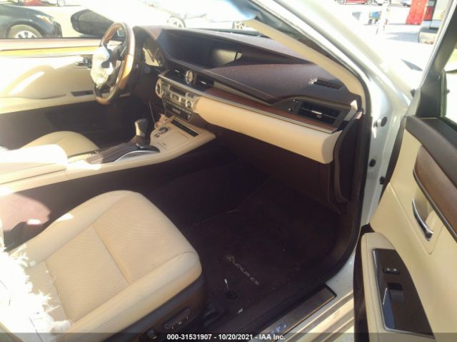 Photo 4 VIN: JTHBW1GG6J2190391 - LEXUS ES 