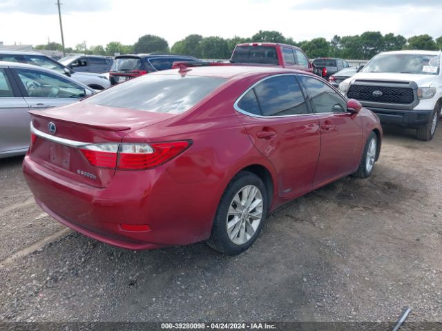 Photo 3 VIN: JTHBW1GG7D2023638 - LEXUS ES 300H 