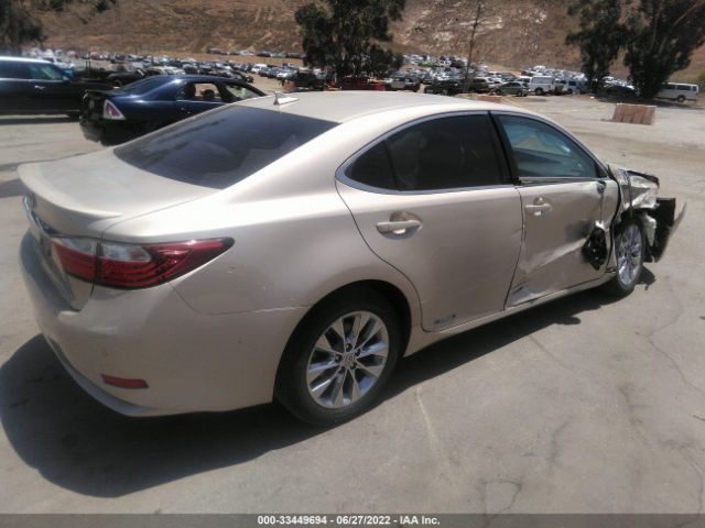 Photo 3 VIN: JTHBW1GG7E2047648 - LEXUS ES 300H 