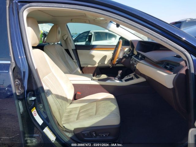 Photo 4 VIN: JTHBW1GG7G2118866 - LEXUS ES 300H 