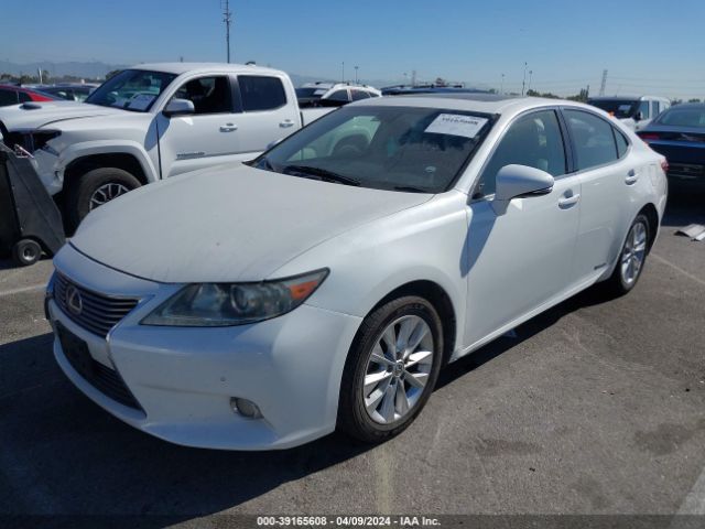 Photo 1 VIN: JTHBW1GG8D2002670 - LEXUS ES 300H 