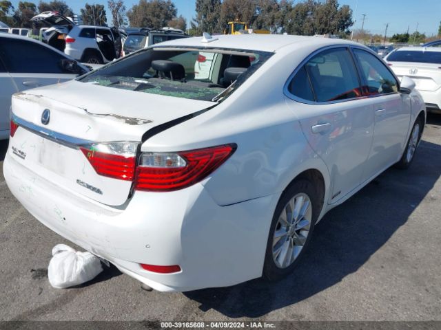 Photo 3 VIN: JTHBW1GG8D2002670 - LEXUS ES 300H 