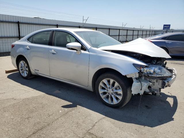 Photo 3 VIN: JTHBW1GG8D2005584 - LEXUS ES 300H 