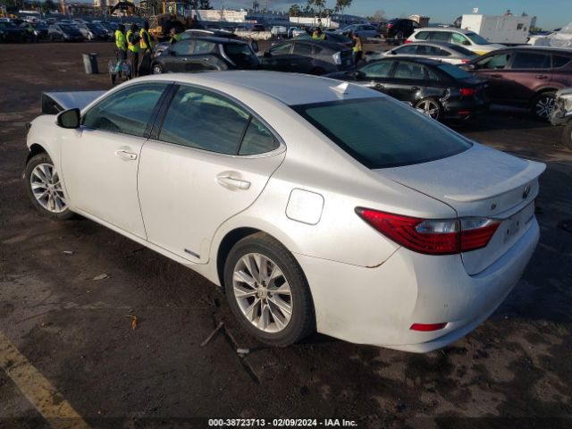 Photo 2 VIN: JTHBW1GG8D2008985 - LEXUS ES 300H 