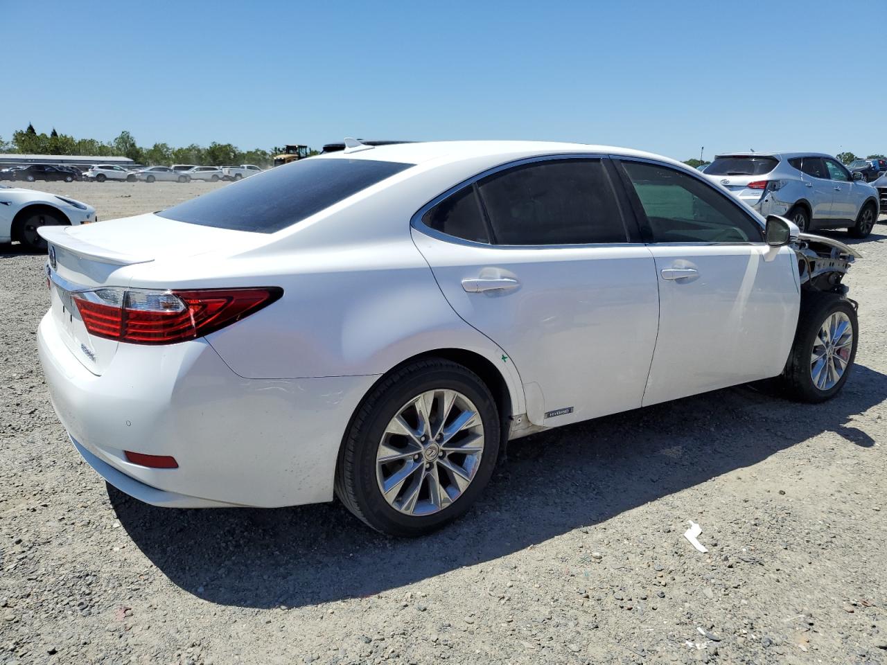 Photo 2 VIN: JTHBW1GG8E2047299 - LEXUS ES 