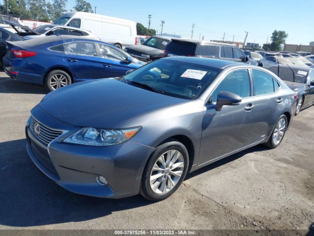 Photo 1 VIN: JTHBW1GG8E2068427 - LEXUS ES 300H 