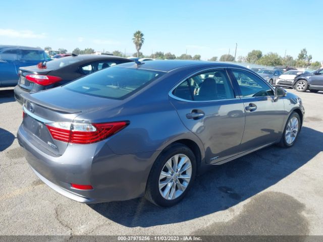 Photo 3 VIN: JTHBW1GG8E2068427 - LEXUS ES 300H 