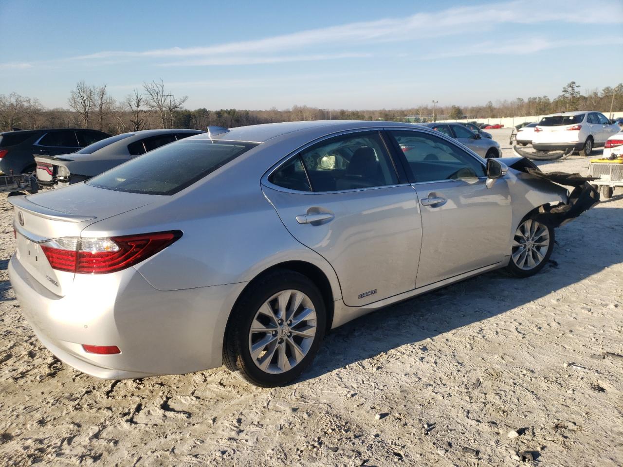 Photo 2 VIN: JTHBW1GG8F2081597 - LEXUS ES 