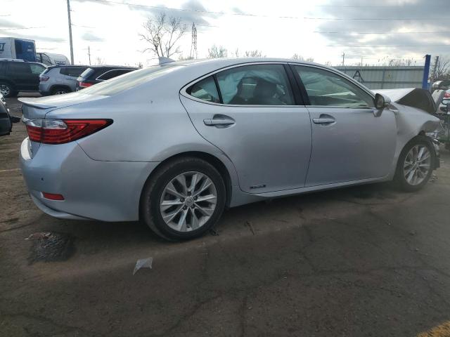 Photo 2 VIN: JTHBW1GG8F2086024 - LEXUS ES300 