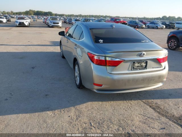 Photo 2 VIN: JTHBW1GG8F2087335 - LEXUS ES 