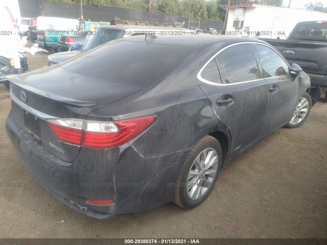 Photo 3 VIN: JTHBW1GG8F2097704 - LEXUS ES 300H 